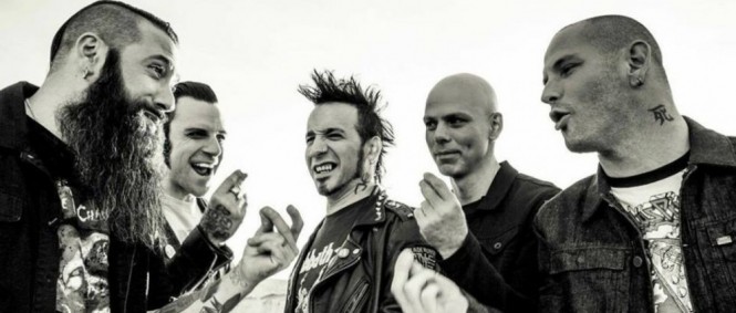 Stone Sour nahrávají bez Jima Roota a ve volných chvílích se fotí na Instagram