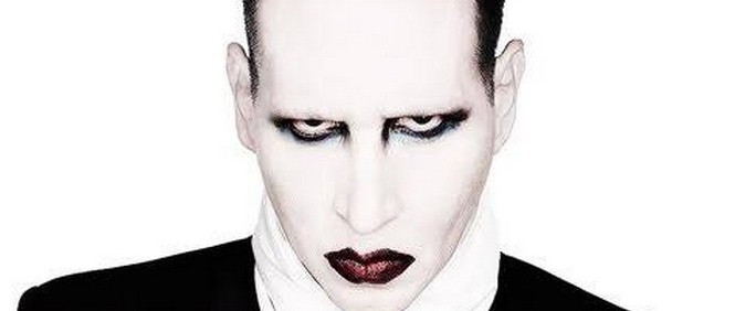 Marilyn Manson hraje na tour čtyři nové písně
