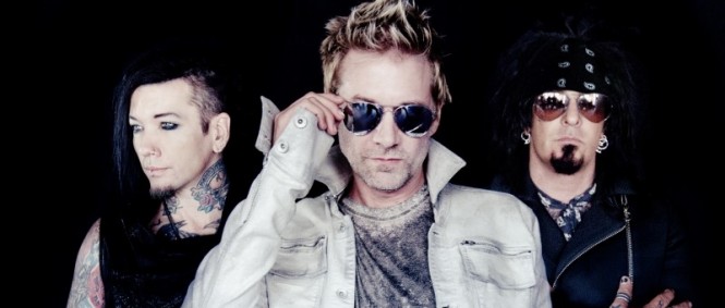 SIXX:AM plánují na rok 2016 dvě studiová alba a světové turné