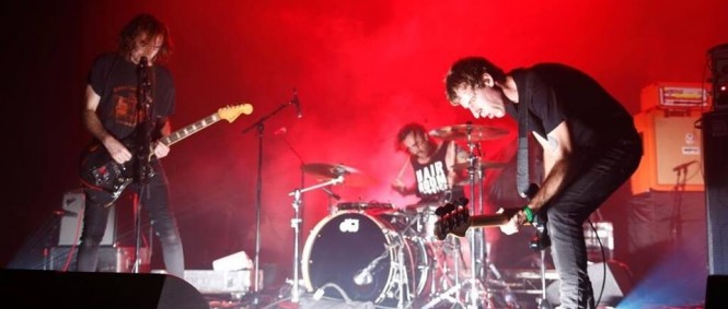 Zažijte intenzitu A Place To Bury Strangers na vlastní smysly