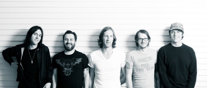 Desaparecidos – Golden Parachutes