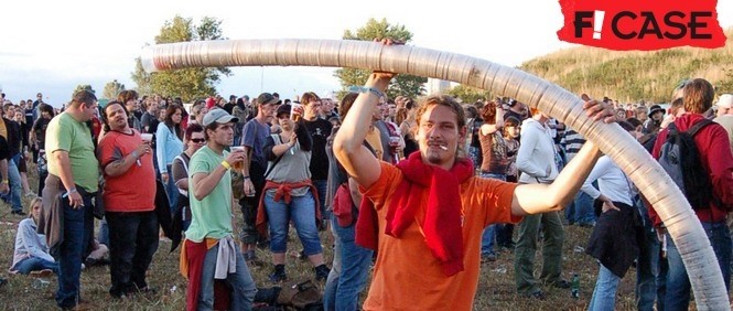 Festivalové historky (II.): Kolik u vás stojí plastový kelímek?