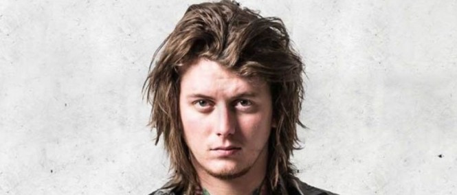 Ben Bruce z Asking Alexandria vrací úder Dannymu Worsnopovi
