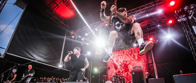 Je libo trochu oldschool HC? Už v srpnu do Česka dorazí Agnostic Front