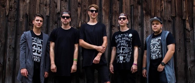 Domácí metalcorová banda We Are The Motion vypouští své první album