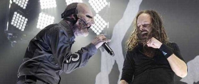 Korn - A Different World Feat. Corey Taylor