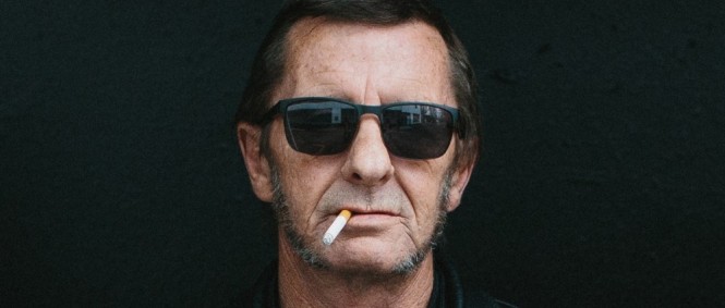 V Česku se ukáže Phil Rudd. Bývalý bubeník, modla a zlý hoch z AC/DC plánuje 6 koncertů