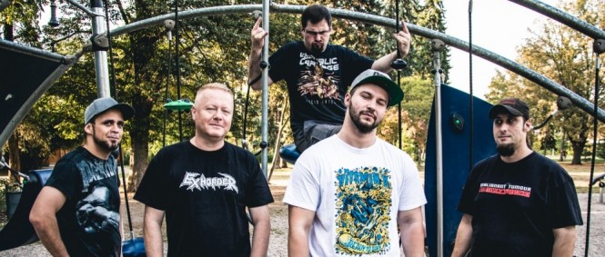 Hard Gore s vtipně ujetými texty? Zkuste domácí Teddy Bear Autopsy!