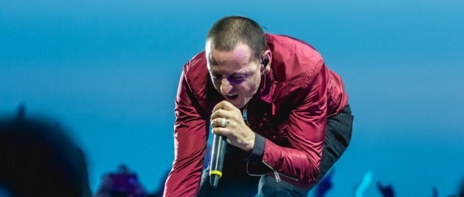Stone Sour a Korn vzdali hold zesnulému Chesteru Benningtonovi 