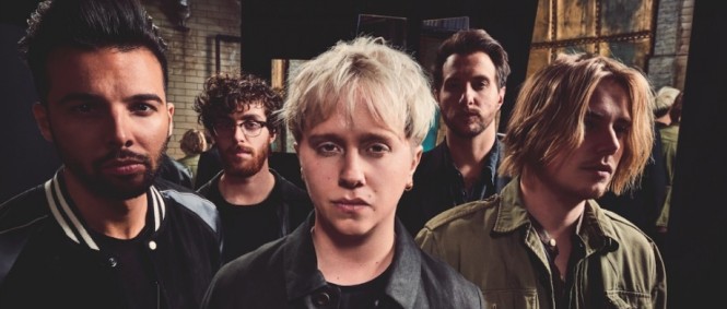 Koncert Nothing But Thieves se přesouvá do většího prostoru
