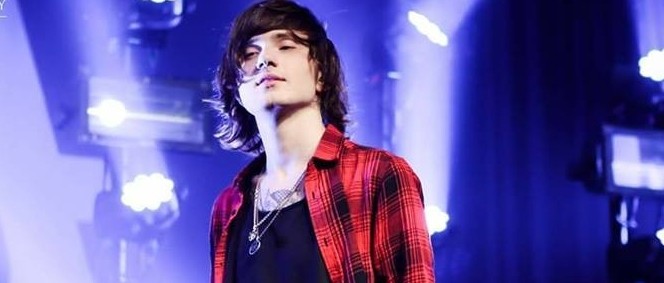 Ex-zpěvák Asking Alexandria Denis Stoff má novou skupinu