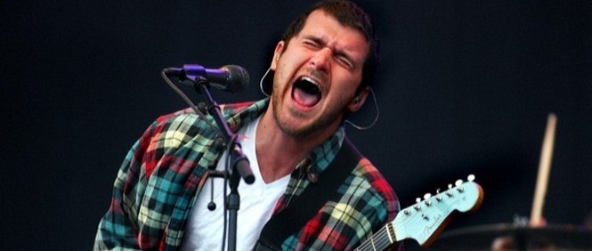 Zpěvák Brand New Jesse Lacey byl obviněn ze sexuálního obtěžování