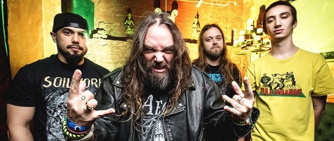 Max Cavalera maká na nové desce Soulfly. Chce se vrátit ke zvuku kultovní Roots