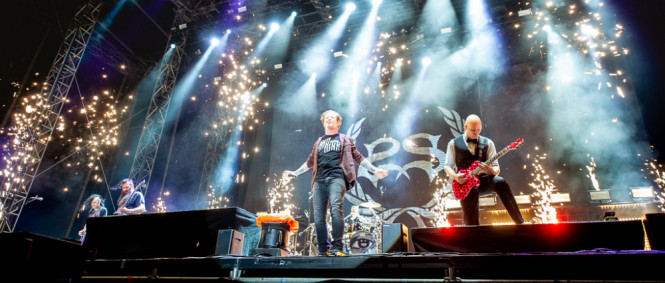 Bubeník Stone Sour Roy Mayorga chystá experimentální sólové album