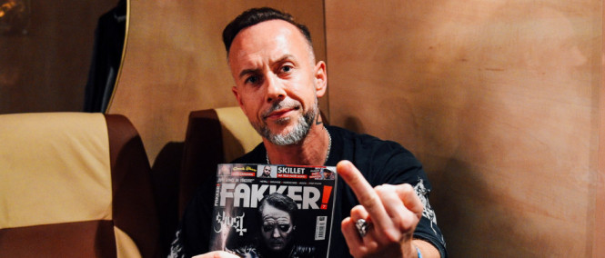 Nergal z Behemoth nabádá k nošení roušek