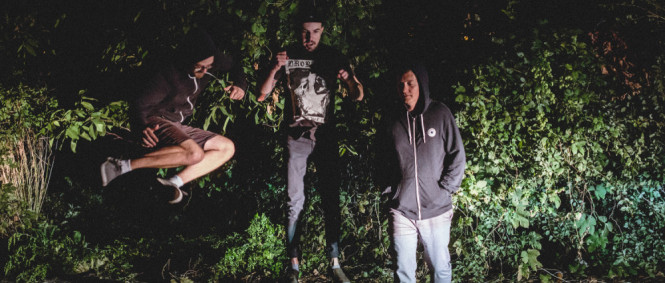Ette Enaka, vítězové 1Band2Play, debutují albem Zazare