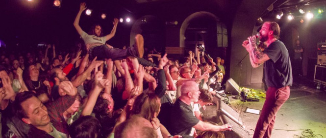 Idles, John, Futurum, Praha, 13.11.2018 (fotogalerie)