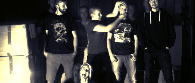 Outlet Fiction - Monster Fight