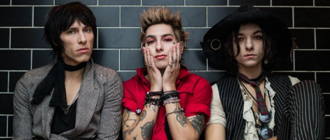 Palaye Royale - Mad World