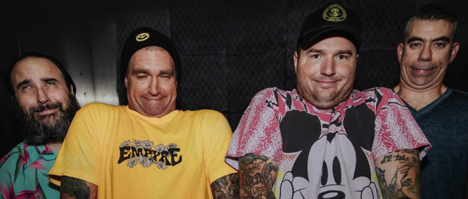 New Found Glory - Stay Awhile (Official Music Video)