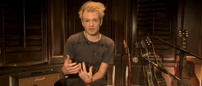 Sum 41 - Still Waiting [Live from Studio Mr. Biz]