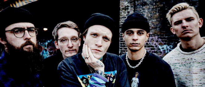 Neck Deep přijedou do Prahy ukázat odvrácenou tvář pop-punku