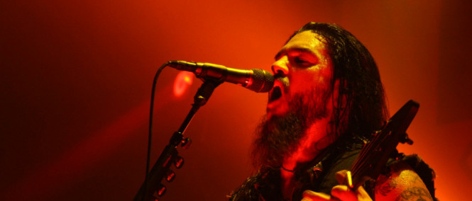 Robb Flynn z Machine Head posílá fakáče koncertům pro auta