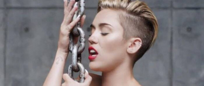Miley Cyrus - Live from Whisky a Go Go - Zombie