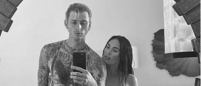 Machine Gun Kelly se zasnoubil s Megan Fox. Dohra byla krvavá