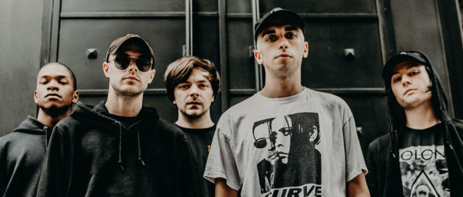 Prahu zasype koncentrovaný chaos v podání Vein.fm