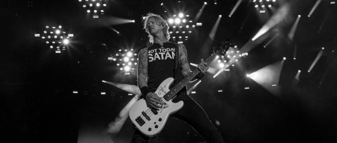 RECENZE: Duff McKagan - Lighthouse