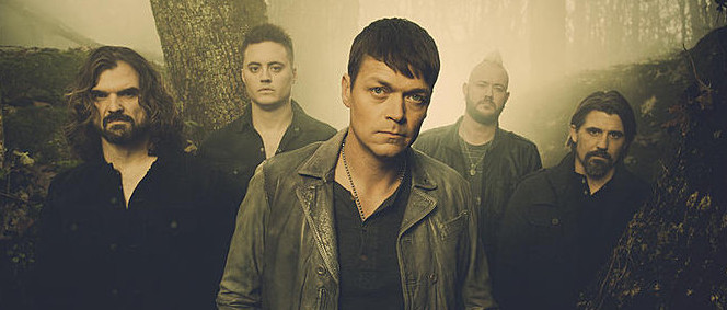 Zemřel Brad Arnold, zpěvák a zakládající člen 3 Doors Down. Bylo mu 47 let