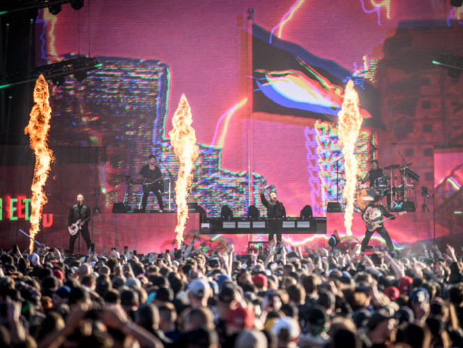 Dobří švábi se vracejí! Papa Roach po Rock for People zbourají i O2 universum