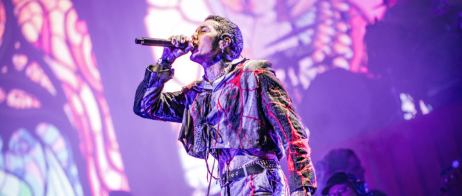Šestnáct let čekání skončilo. Bring Me The Horizon poprvé zahráli „The Fox and the Wolf“
