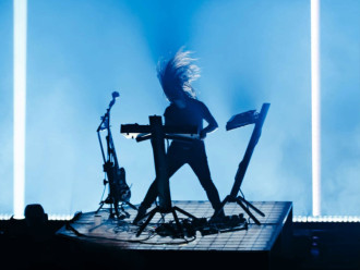 Perturbator a Carpenter Brut na Brutal Assault 2026