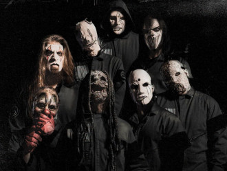 Slipknot vytáhli těžkej kalibr. Po třech letech vypálili novej bizár jménem 