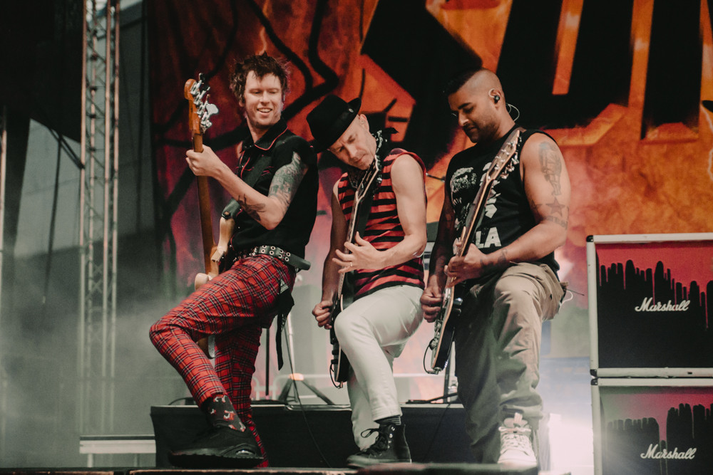 Sum 41 live 2023