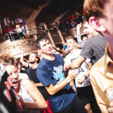 Slaves live 2018