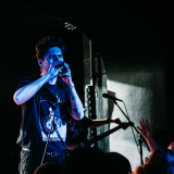 Holding Absence live 2022