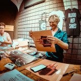 Blood Red Shoes live 2022