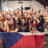 Palaye Royale live 2022