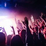 Call Me Amour live 2025